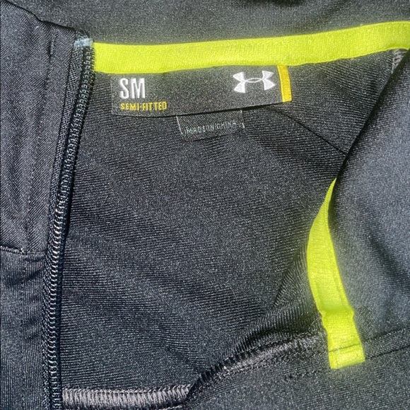 Under Armor Track Jacket Zip Up - Picture 3 of 3